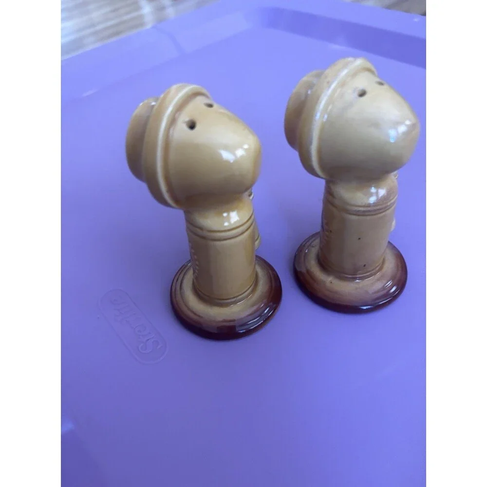 Vintage Old Fashioned Telephones Salt & Pepper Shakers Set Pair Japan